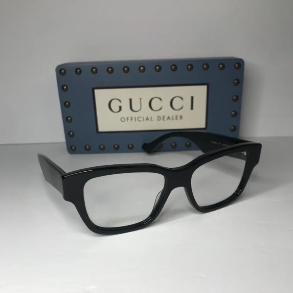 New Authentic GUCCI GG1428O 001 square Gucci optical comes shiny black frame.